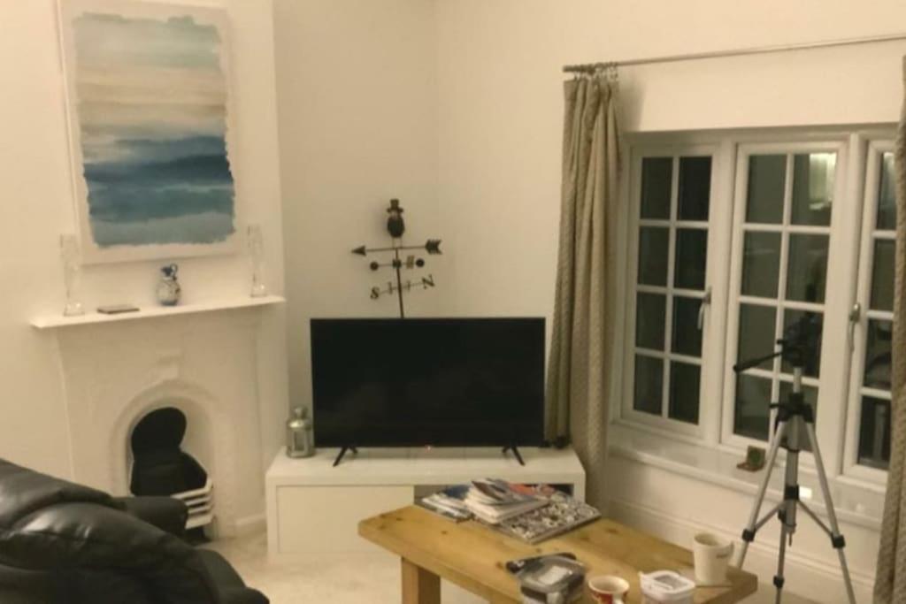 Seaview Cottage With Oodles Of Charm Sleeps 4 פורטלנד מראה חיצוני תמונה